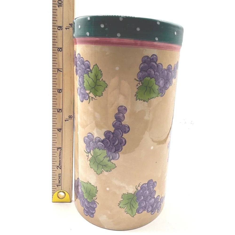 Bois d'Arc Essex Collection Ceramic Grape Vase Portugal Heather Outlaw Kumpis